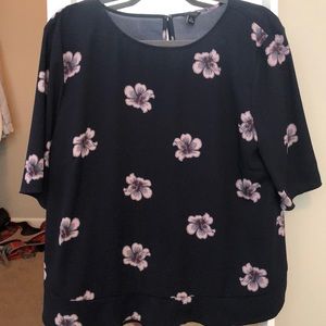 Ann Taylor Short Sleeve Floral Dress-shirt